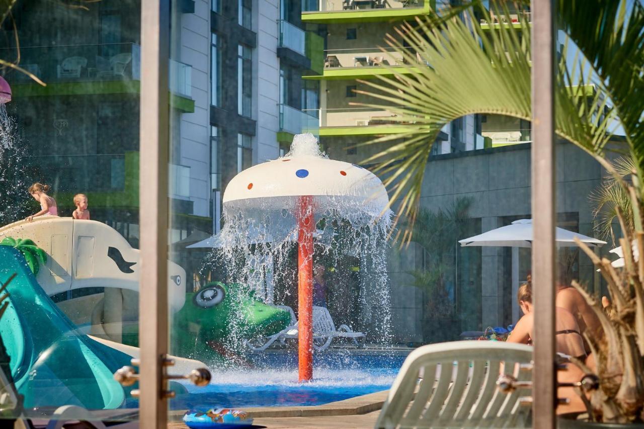 Visum Aparthotel Pool & Spa Mamaia Nord Năvodari Eksteriør bilde
